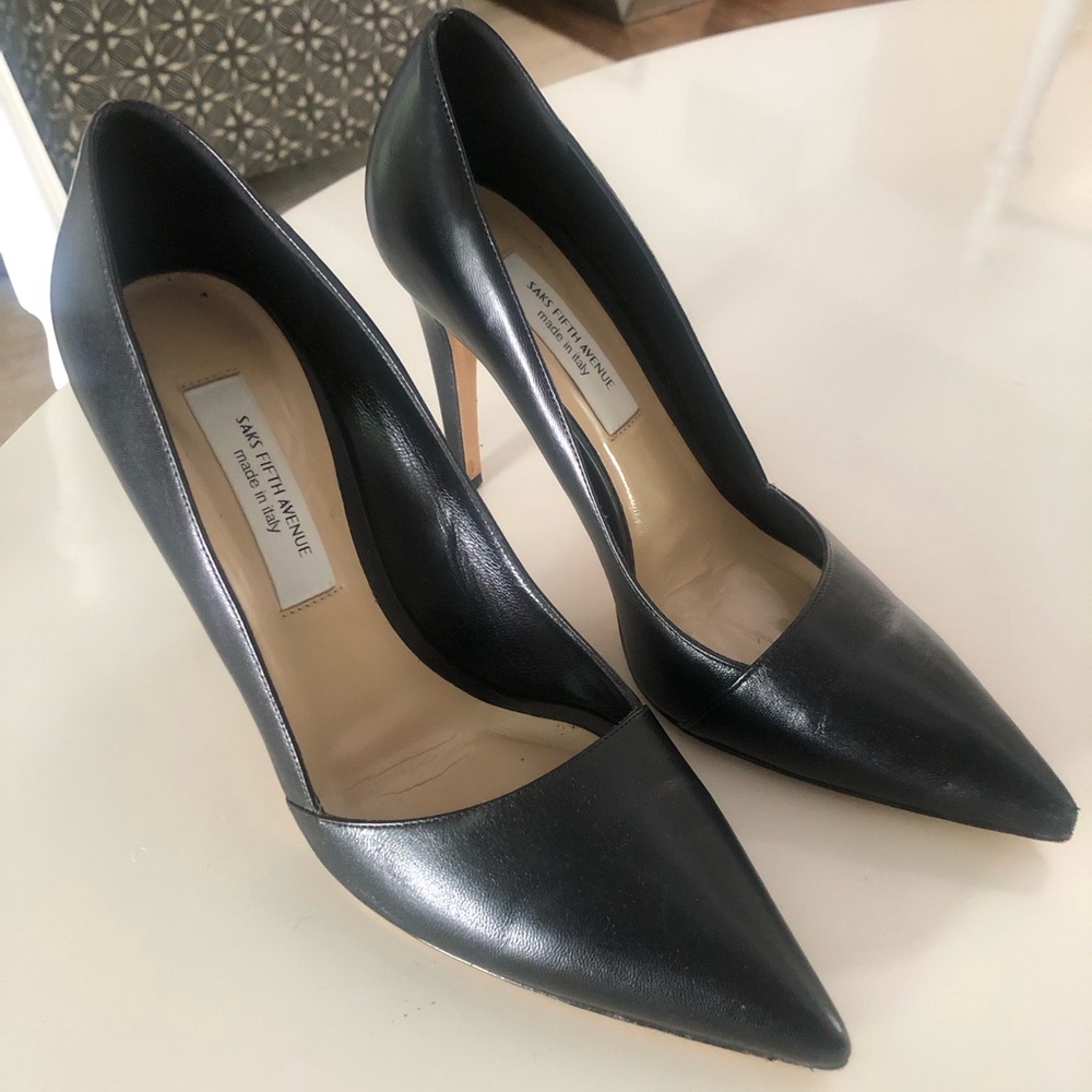 Saks Fifth Avenue Black Pointed-Toe Leather Stiletto Pumps Sz 8 1/2. Like new